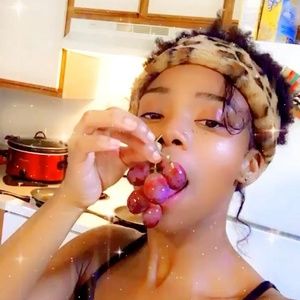 Meet your Posher, Jasmine